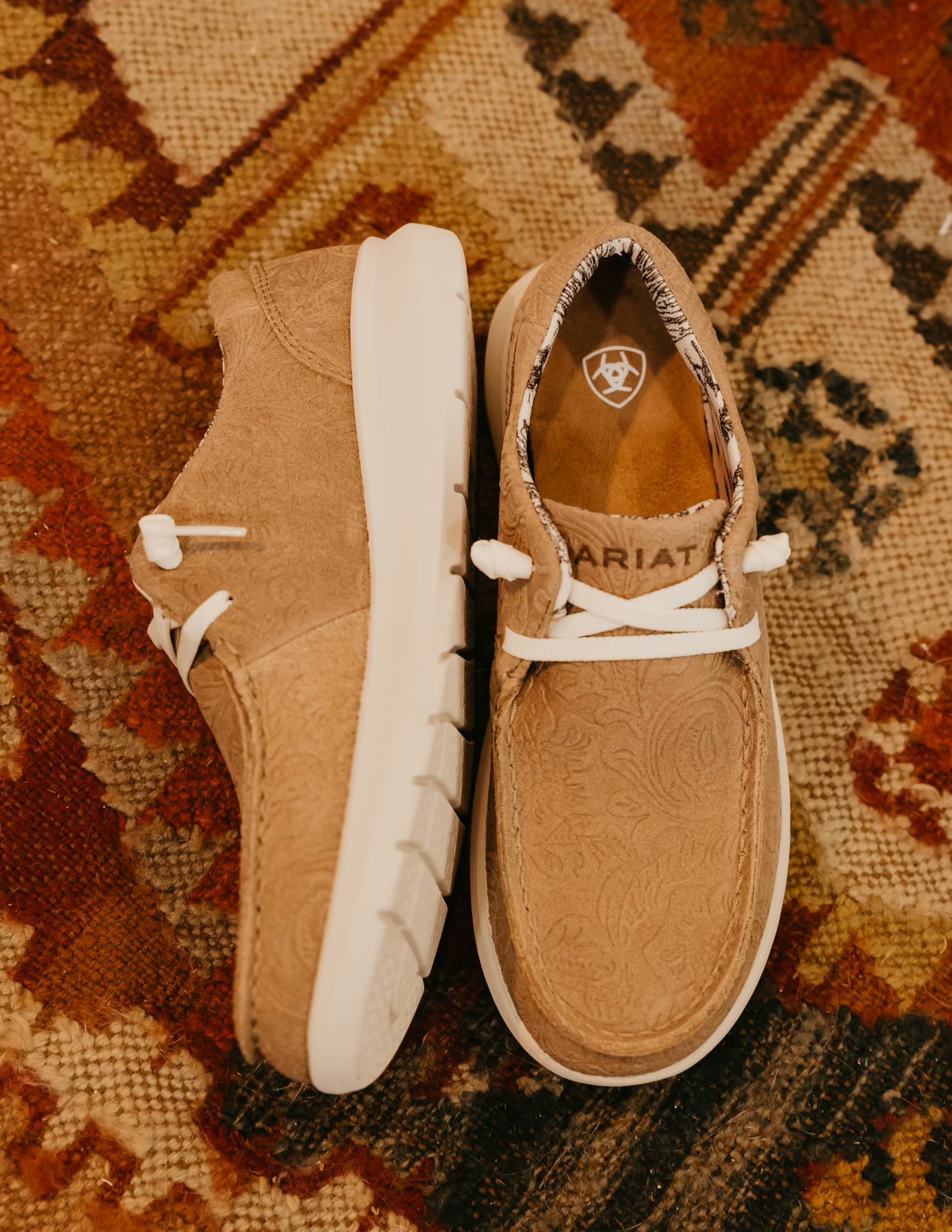Ariat Tan Tooled Hilo Shoe