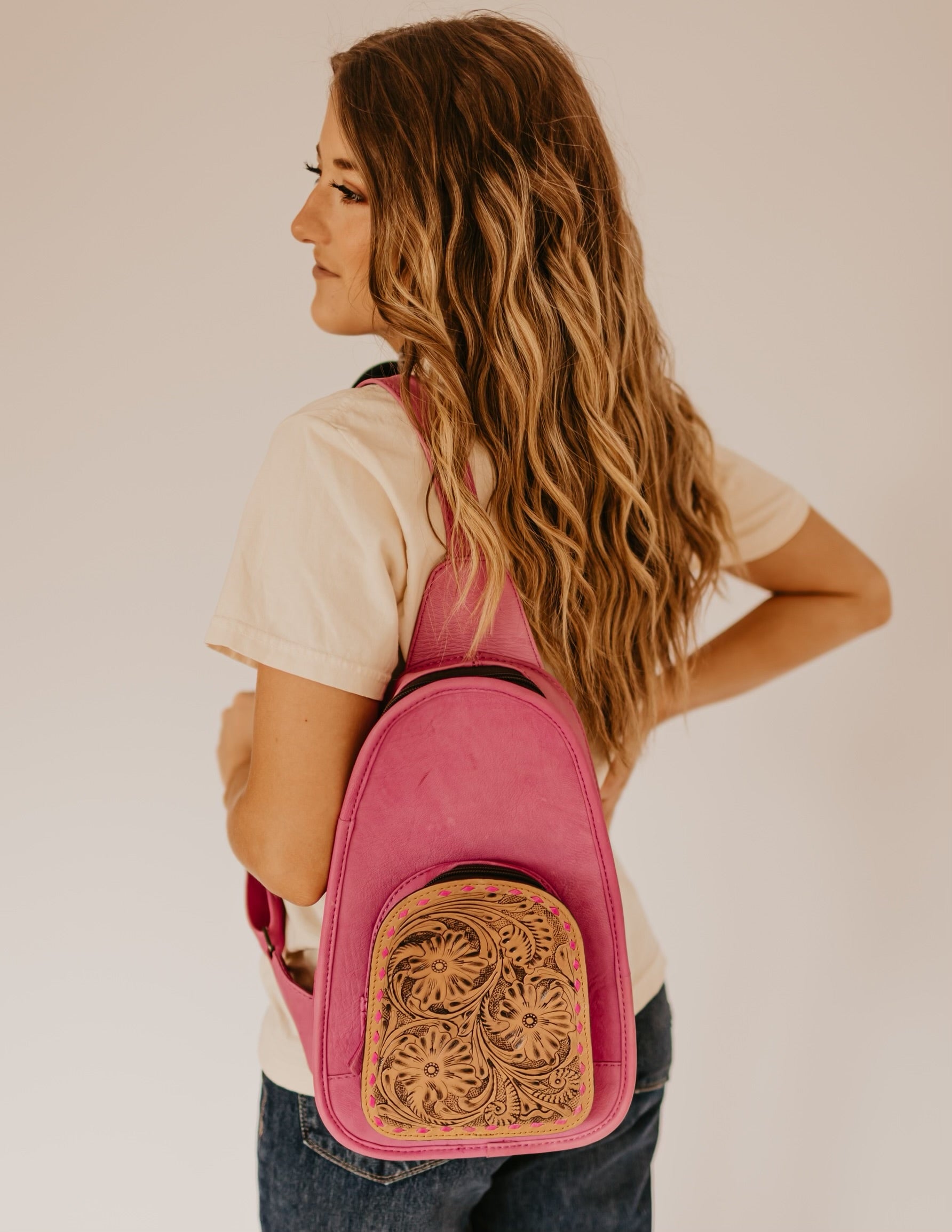 The Melleville Sling Bag in Pink