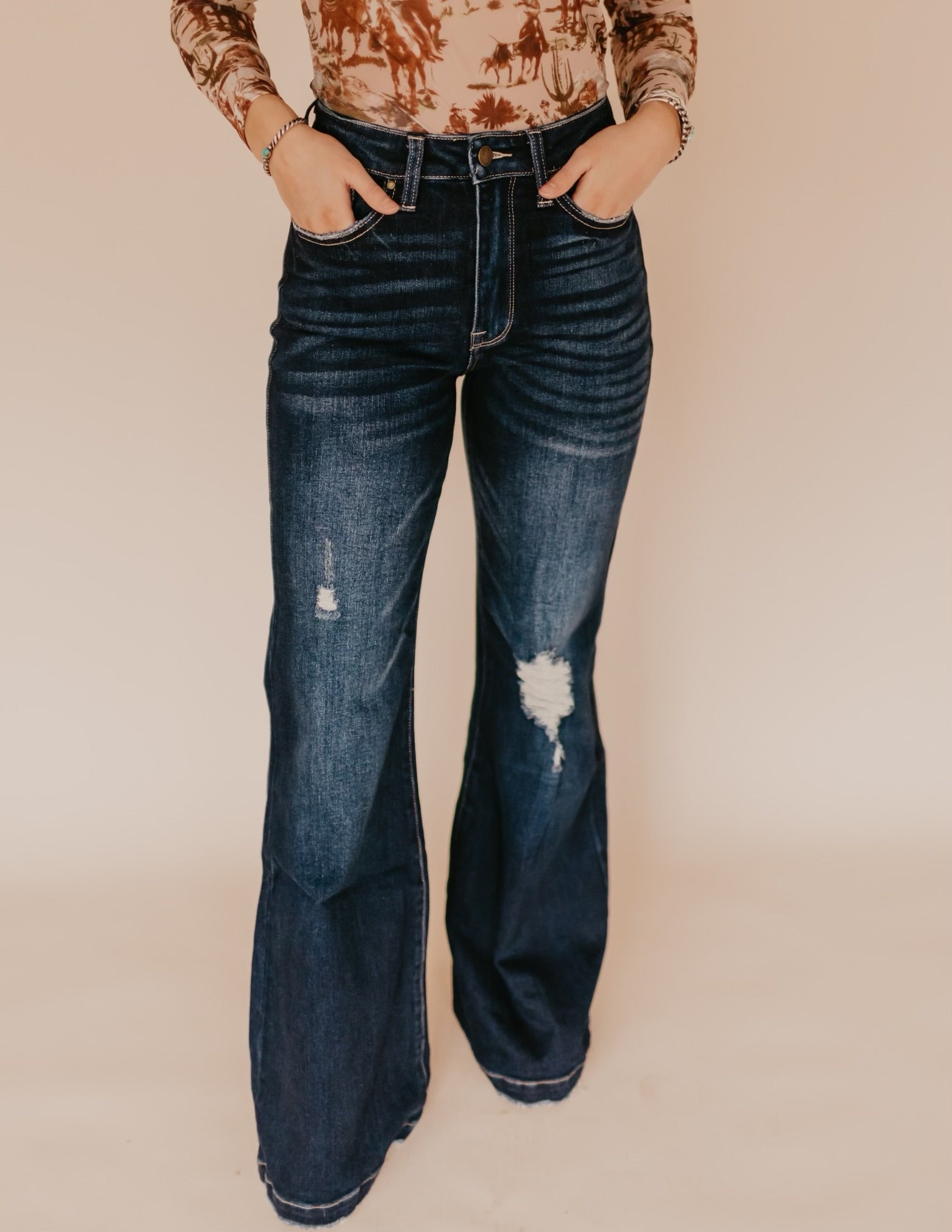 The Sidney Flare in Dark Wash SHIP 6/25