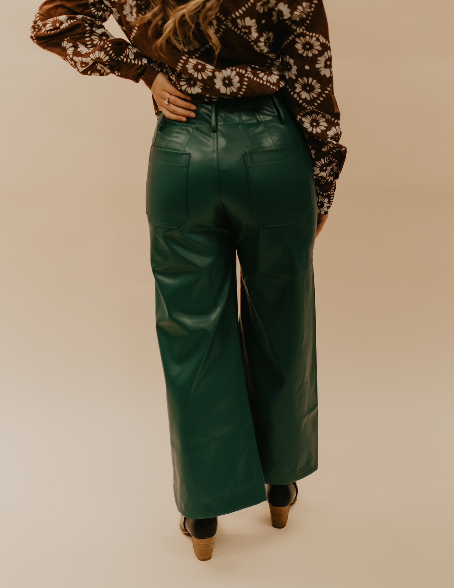 The Elva Pleather Pant - Hunter Green