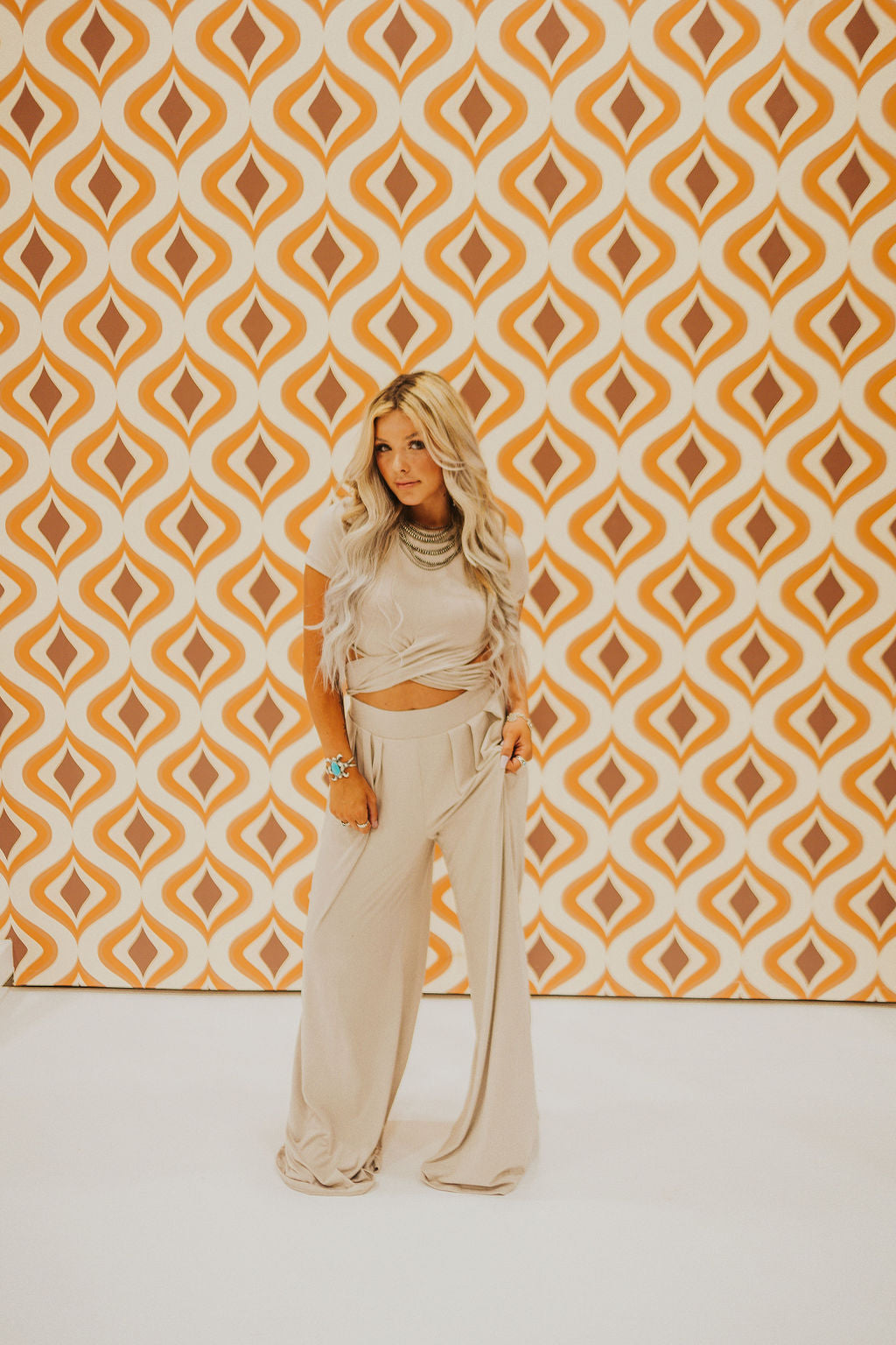The Waylon Criss-Cross Set