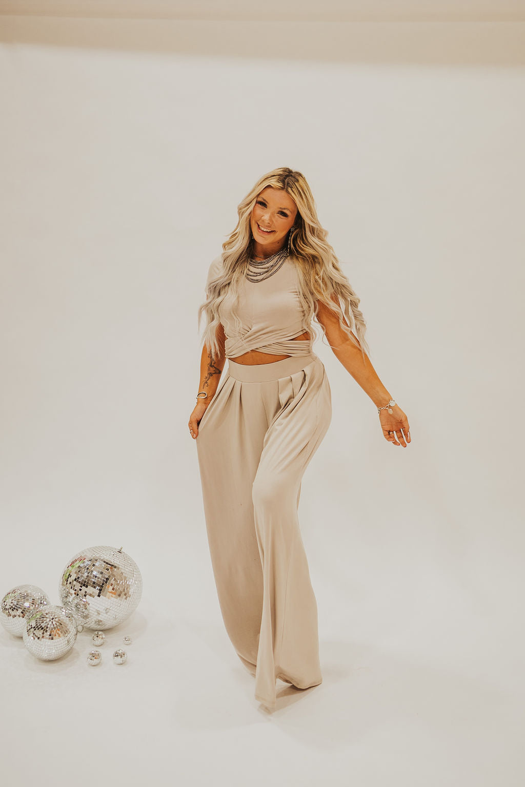 The Waylon Criss-Cross Set