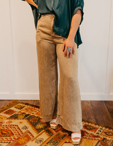 The Lyle Wide Leg Pant in Mushroom